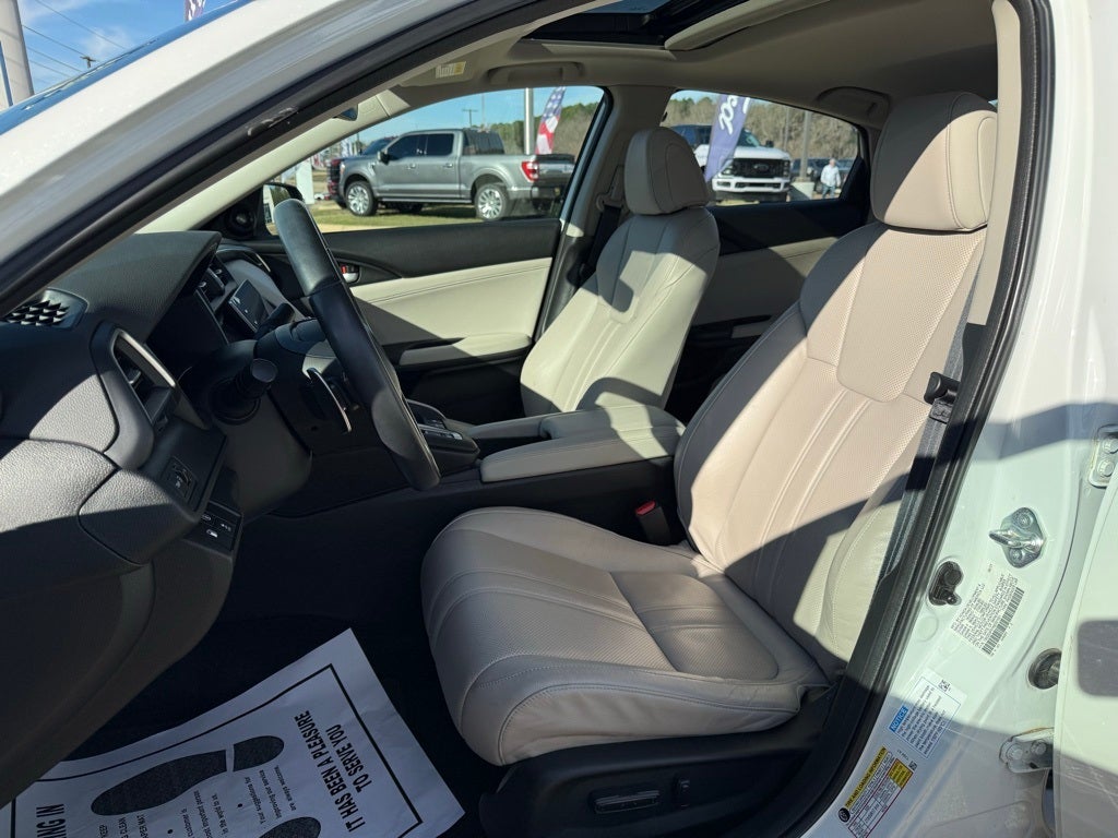 2022 Honda Insight Touring