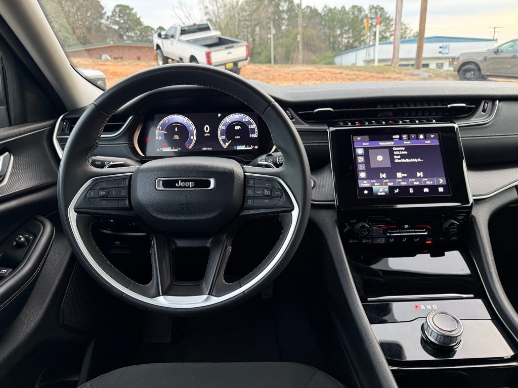 2023 Jeep Grand Cherokee L Laredo