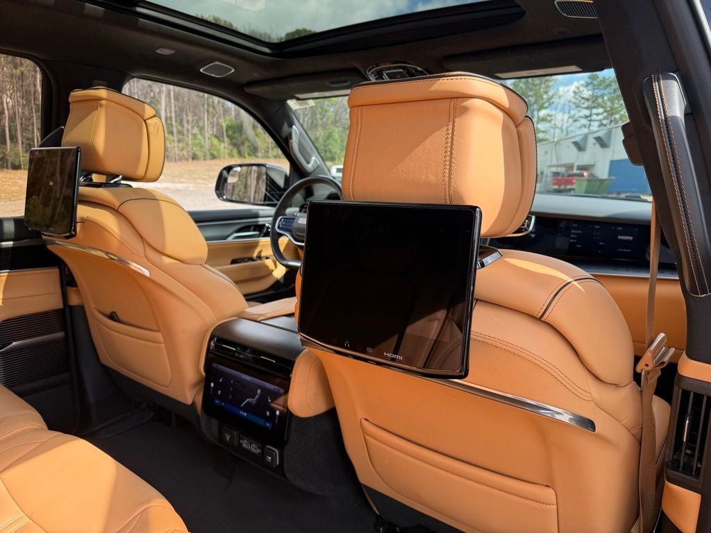 2023 Jeep Grand Wagoneer Series III