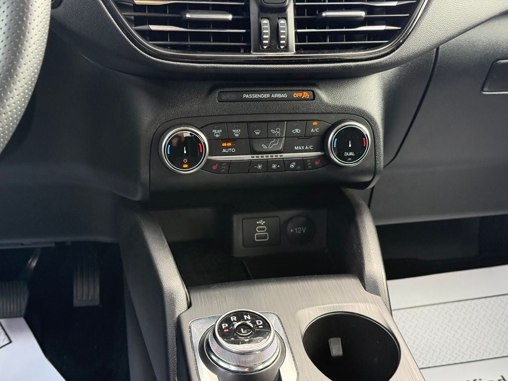 2025 Ford Escape ST-Line Select
