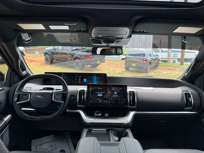 2025 Ford Expedition Platinum