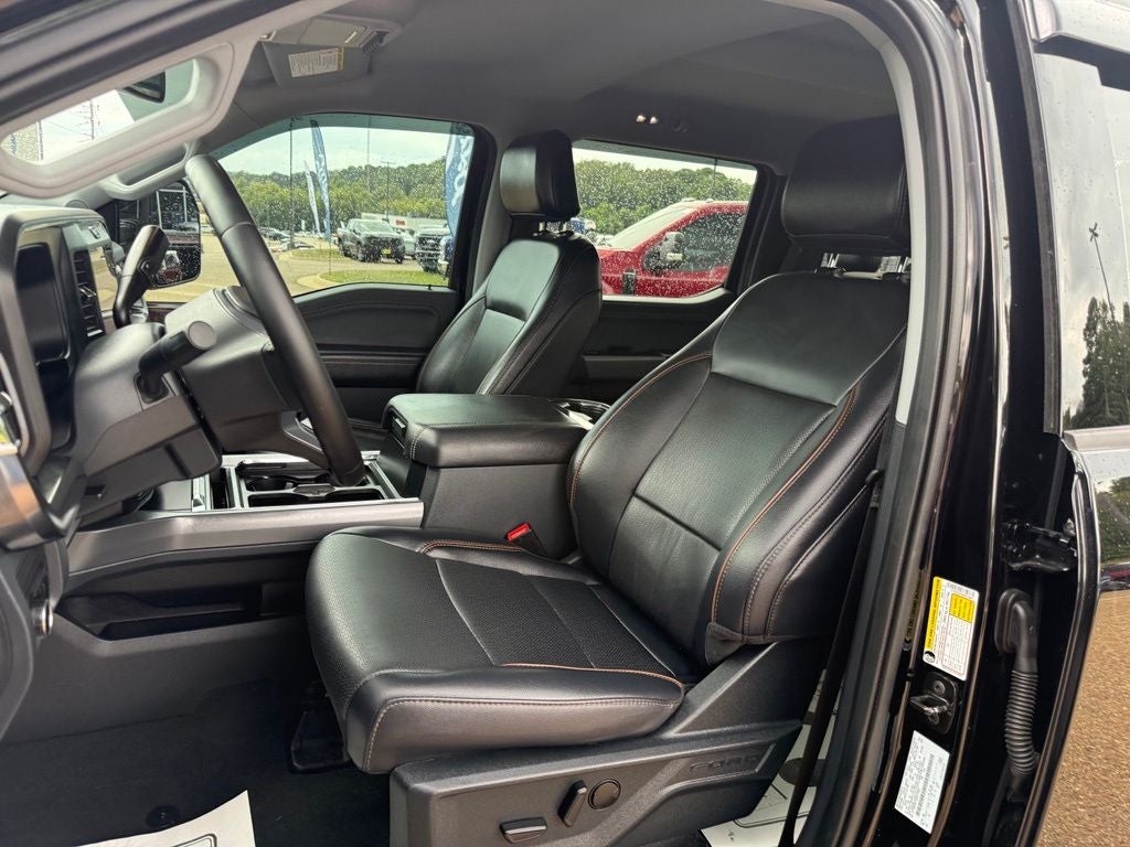 2025 Ford F-350SD Lariat