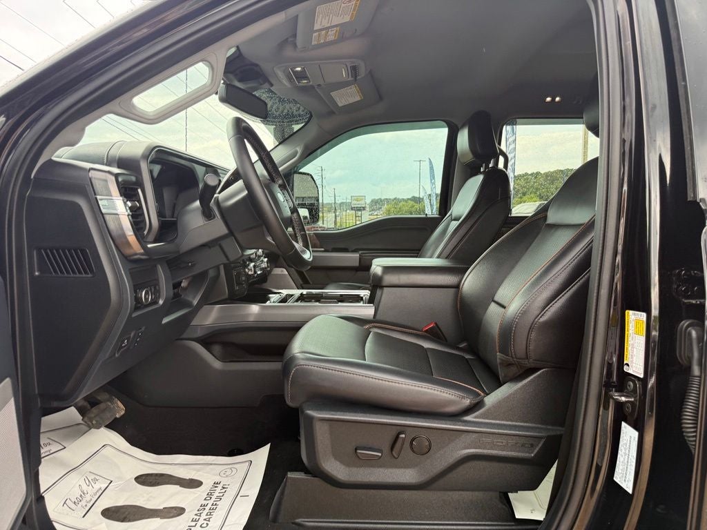 2025 Ford F-350SD Lariat