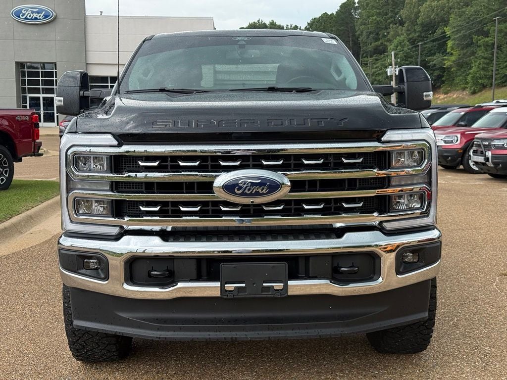 2025 Ford F-350SD Lariat