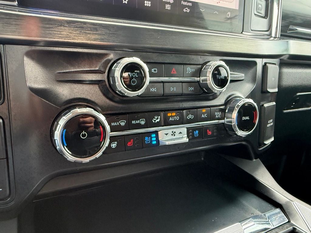 2025 Ford F-350SD Lariat