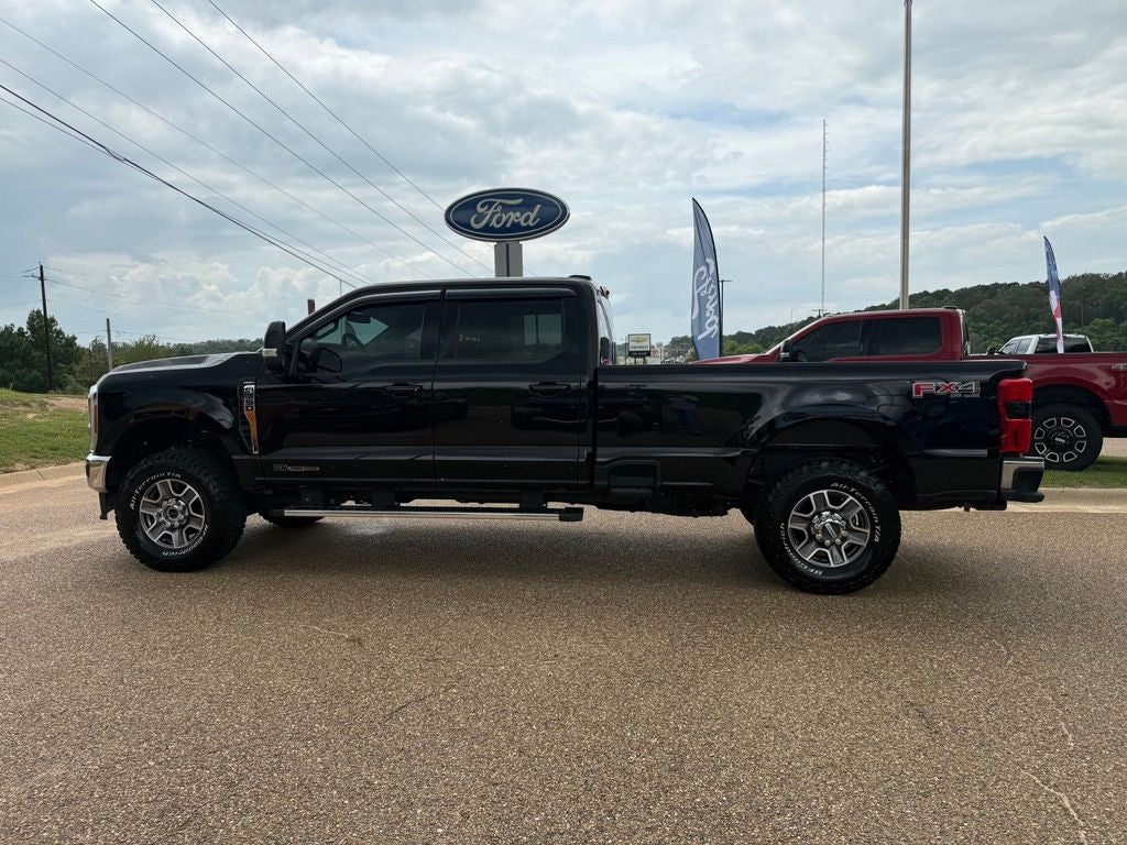 2025 Ford F-350SD Lariat