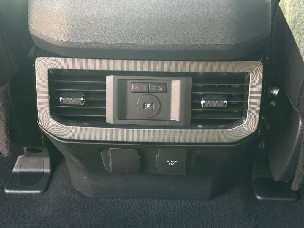 2023 Ford F-350SD Platinum DRW