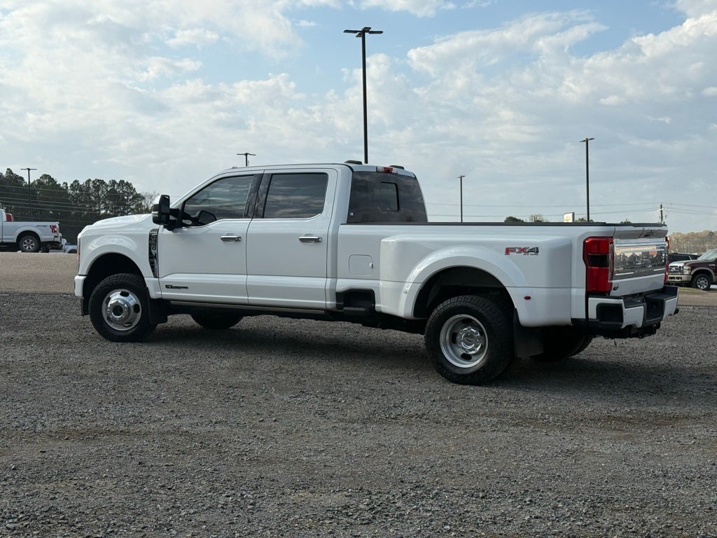 2023 Ford F-350SD Platinum DRW
