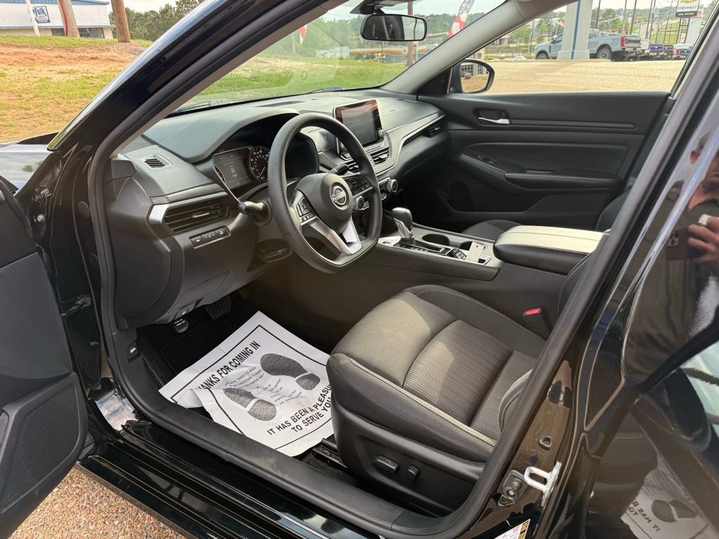 2025 Nissan Altima 2.5 SV