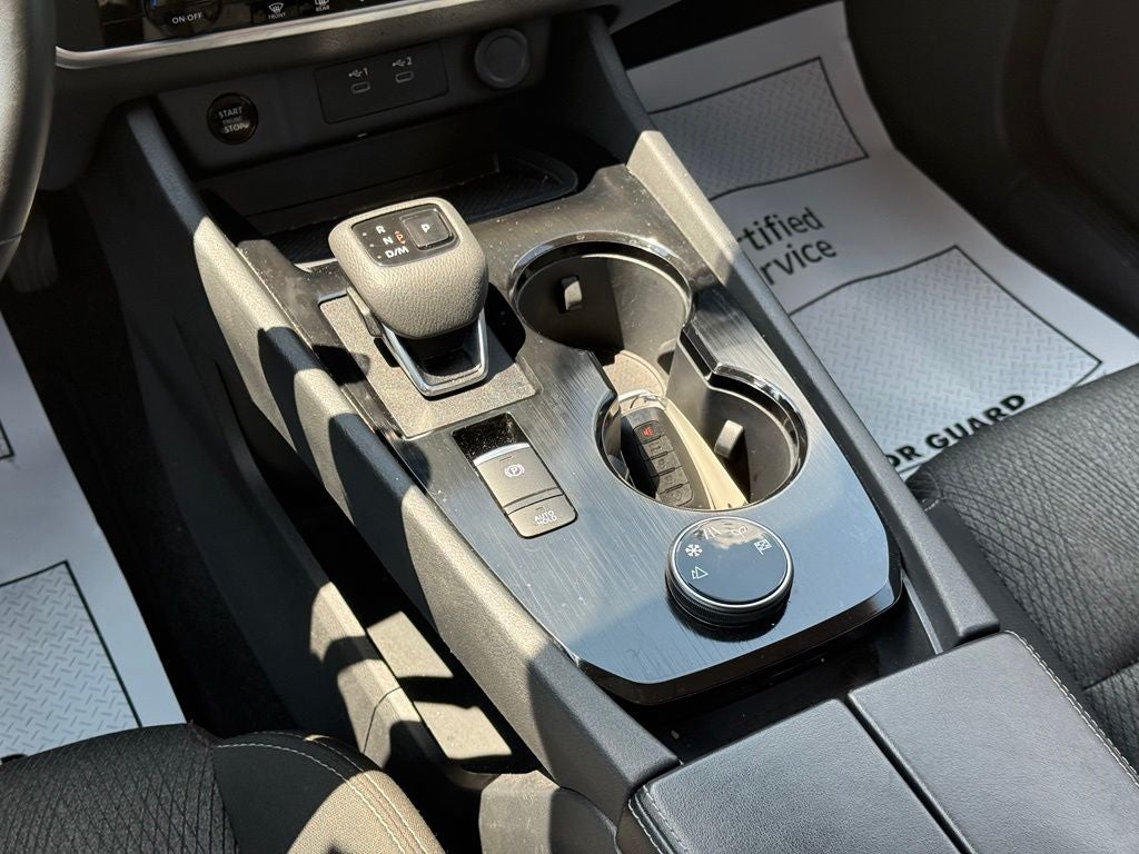 2025 Nissan Rogue SV