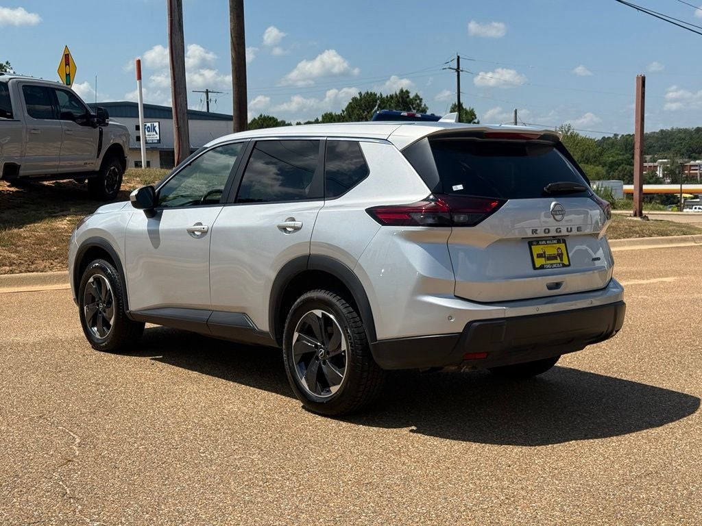 2025 Nissan Rogue SV