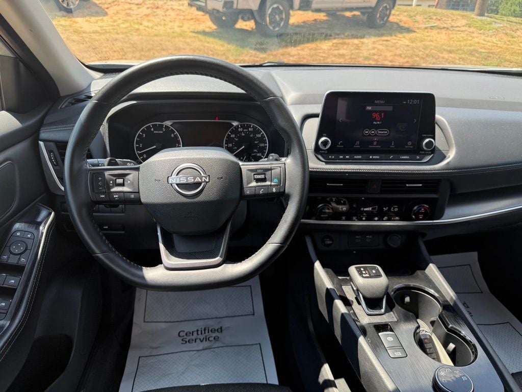 2025 Nissan Rogue SV