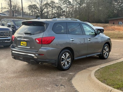 2020 Nissan Pathfinder SV