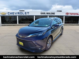 2025 Toyota Sienna XLE 8 Passenger