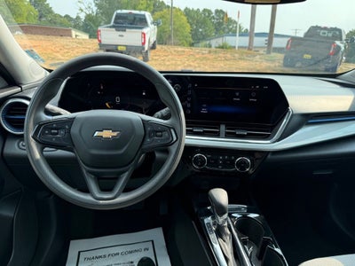 2025 Chevrolet Trax LT