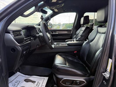 2023 Jeep Wagoneer Base