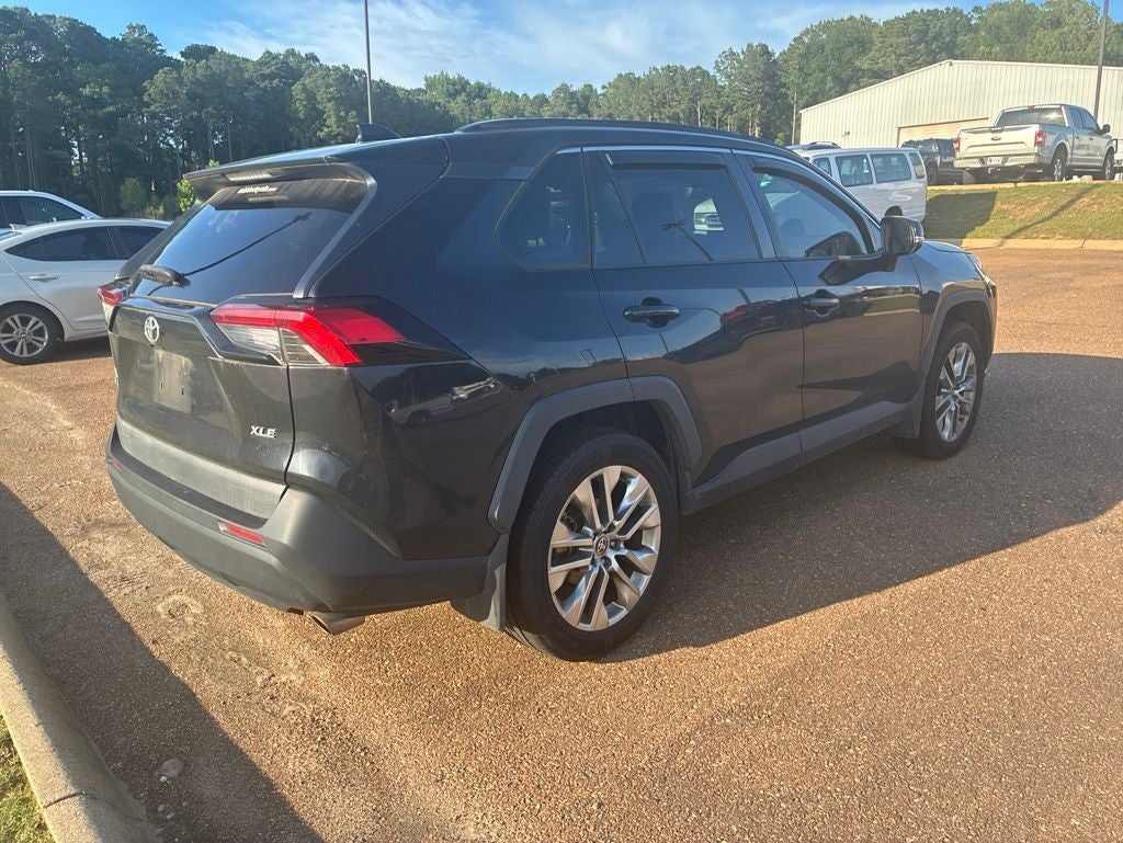 2021 Toyota RAV4 XLE Premium