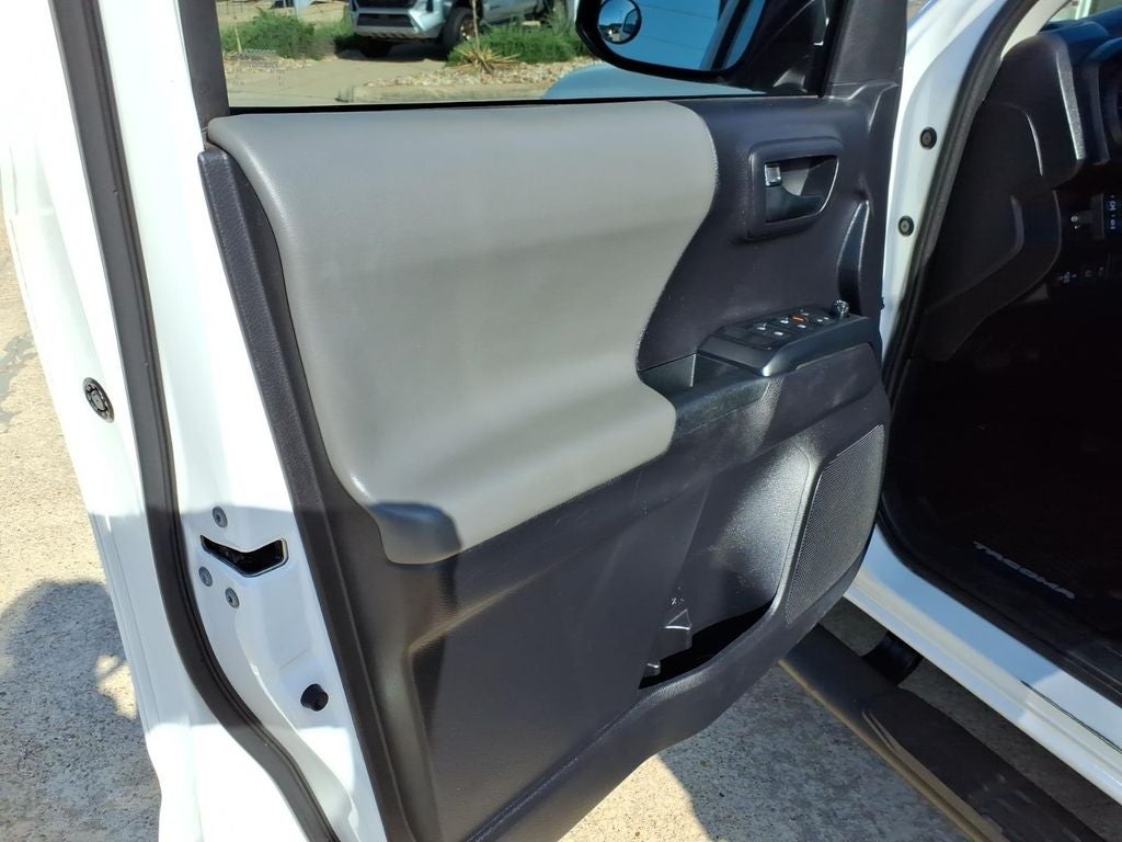 2020 Toyota Tacoma SR V6