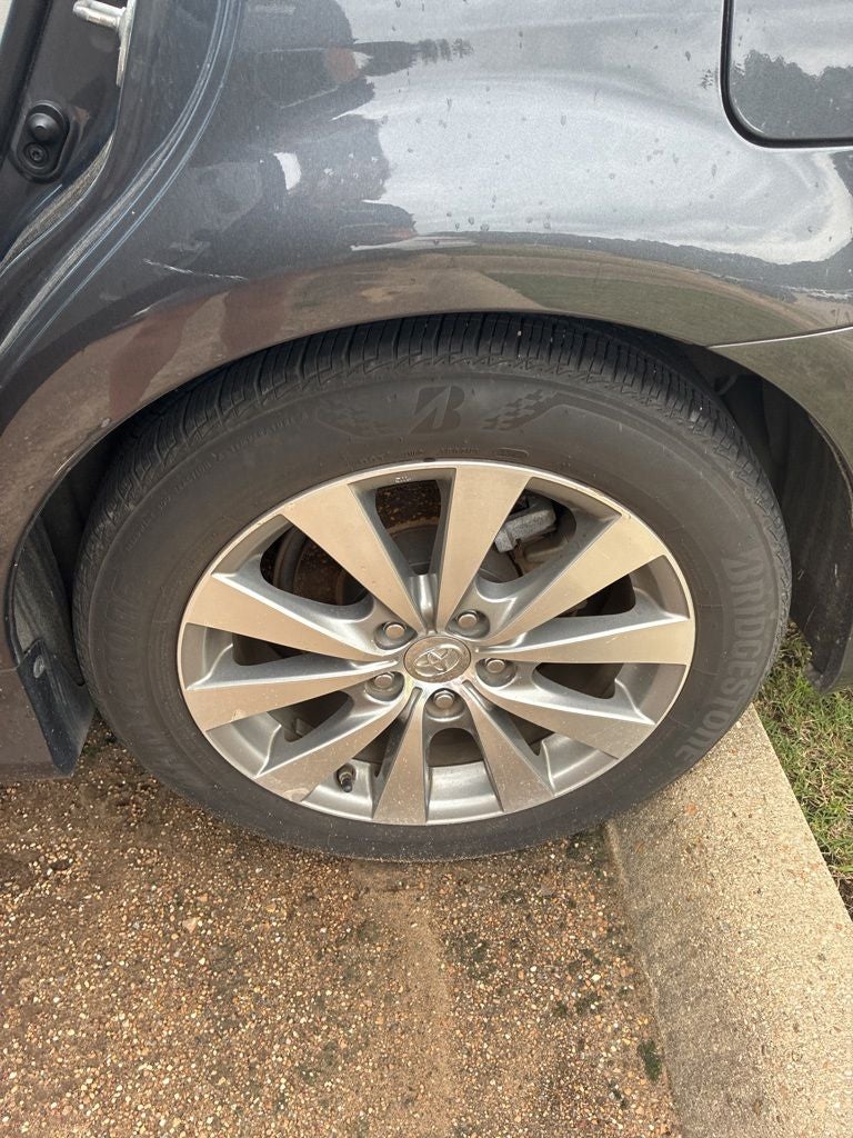 2011 Toyota AVALON Limited