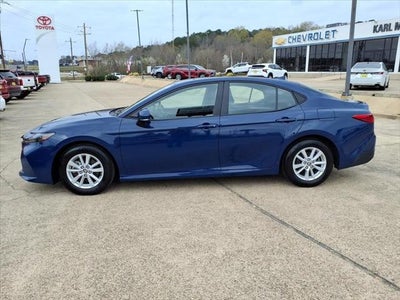 2025 Toyota CAMRY LE