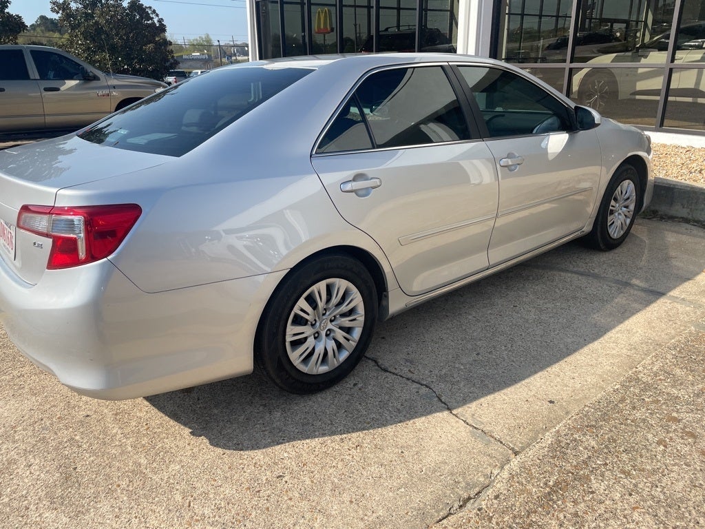 Used 2014 Toyota Camry LE with VIN 4T4BF1FK5ER350845 for sale in El Dorado, AR