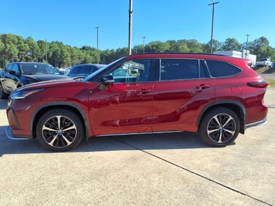 2022 Toyota Highlander XSE