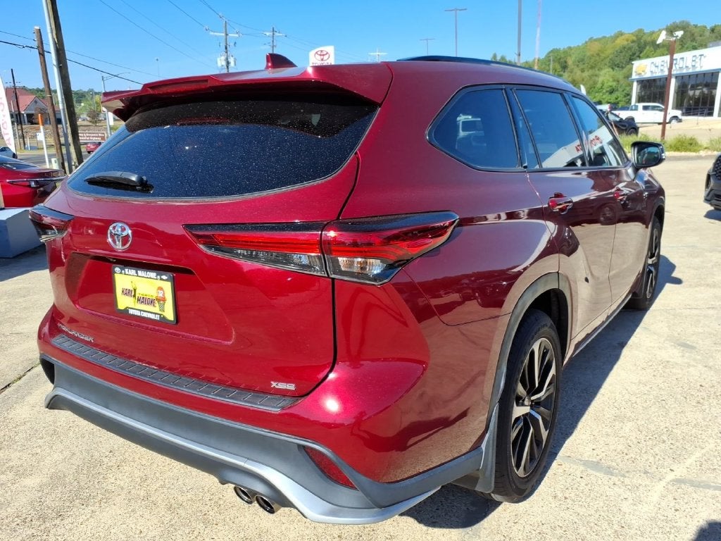 2022 Toyota Highlander XSE