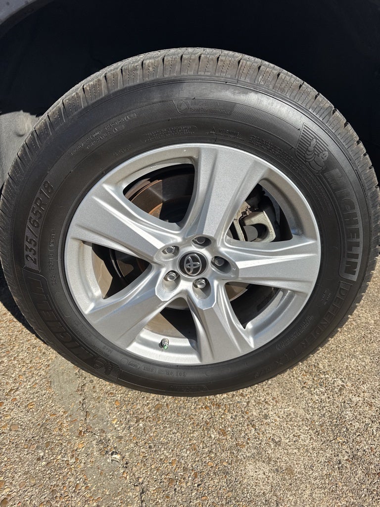 2020 Toyota Highlander L