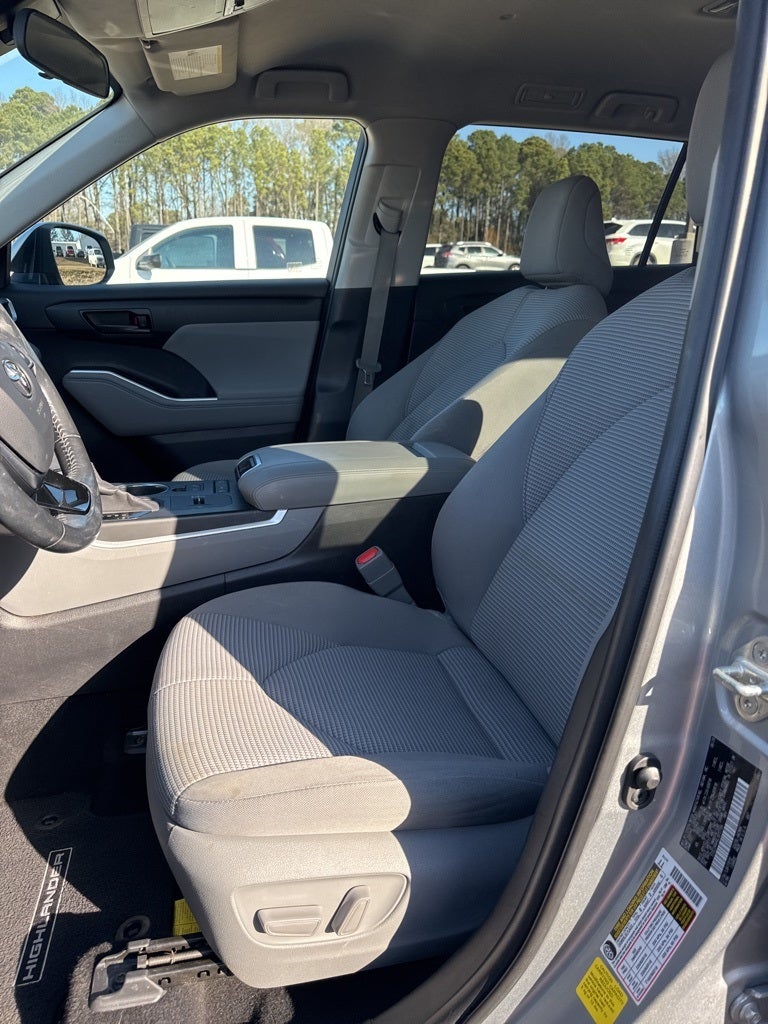 2020 Toyota Highlander L