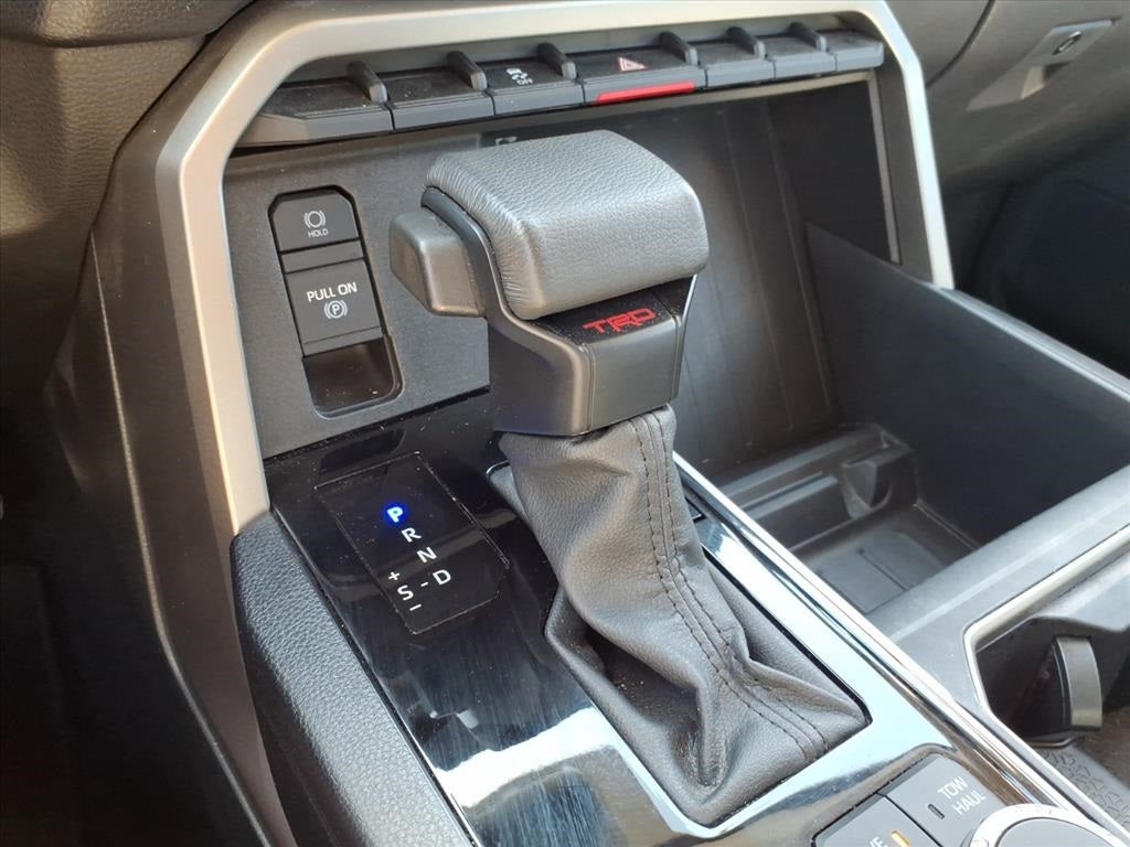 2024 Toyota TUNDRA 4X2 SR5