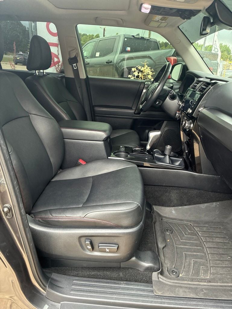 2023 Toyota 4RUNNER TRD Off-Road Premium