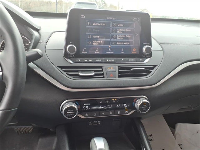 2020 Nissan Altima 2.5 SV