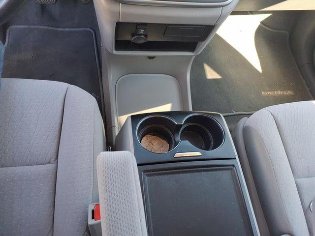 2020 Toyota Sienna LE 8 Passenger