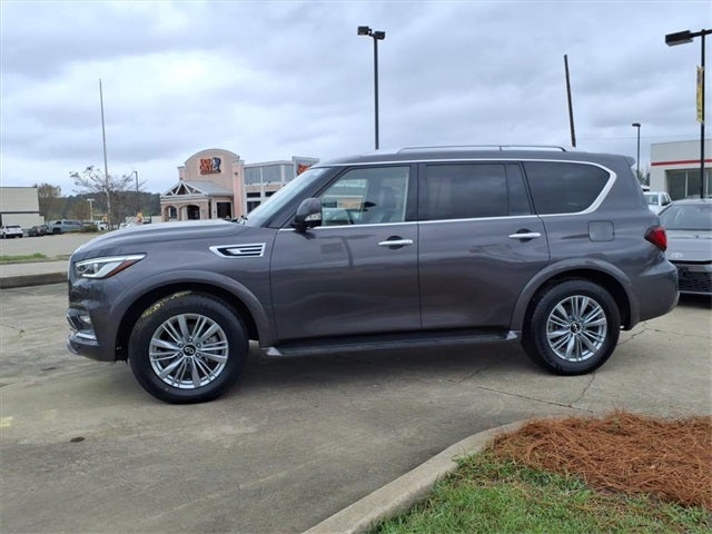 2024 INFINITI QX80 LUXE