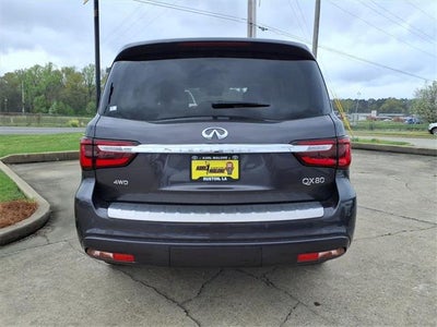 2024 INFINITI QX80 LUXE