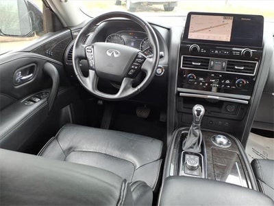 2024 INFINITI QX80 LUXE