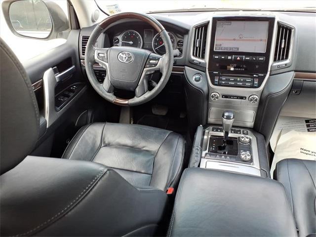 2016 Toyota Land Cruiser Base