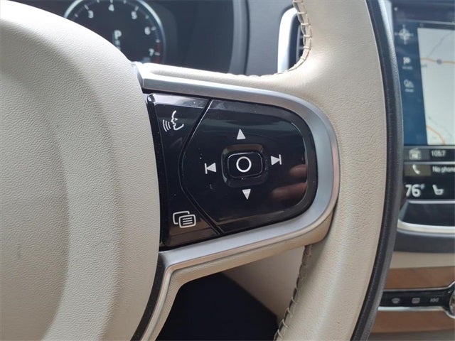 2021 Volvo XC90 T5 Momentum