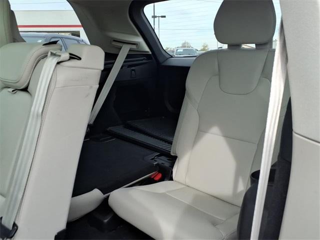 2021 Volvo XC90 T5 Momentum