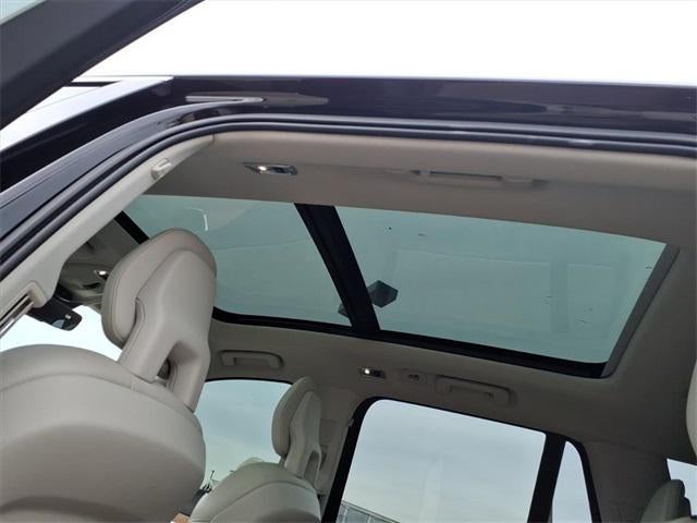 2021 Volvo XC90 T5 Momentum